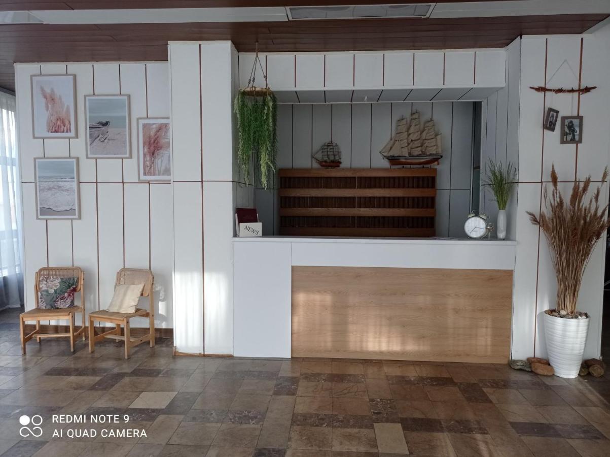 Krysztalowa Przystan Mrzeżyno Exterior foto